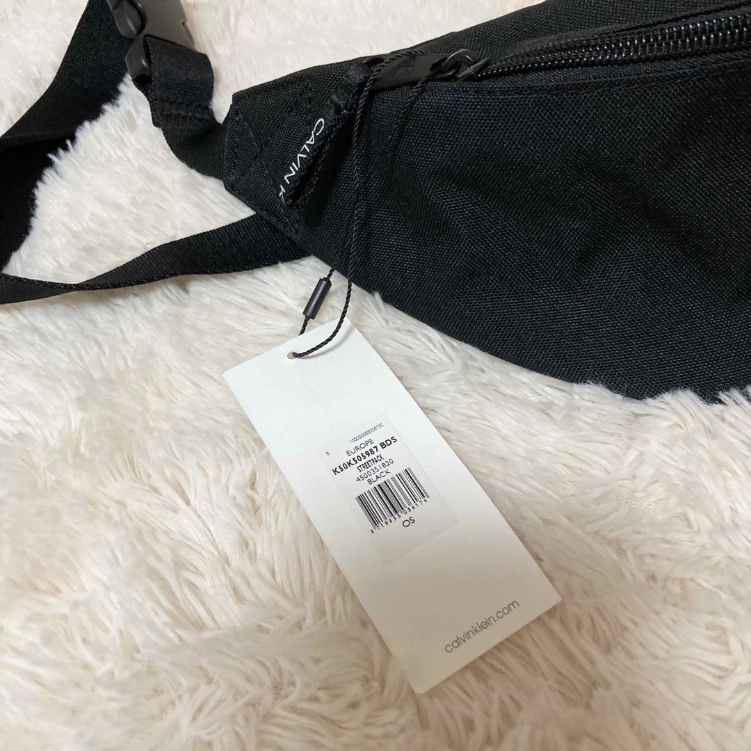 Calvin Klein(カルバンクライン)の【新品】カルバンクライン ボディーバッグ  ポーチ ポシェット 男女兼用 黒 メンズのバッグ(ボディーバッグ)の商品写真