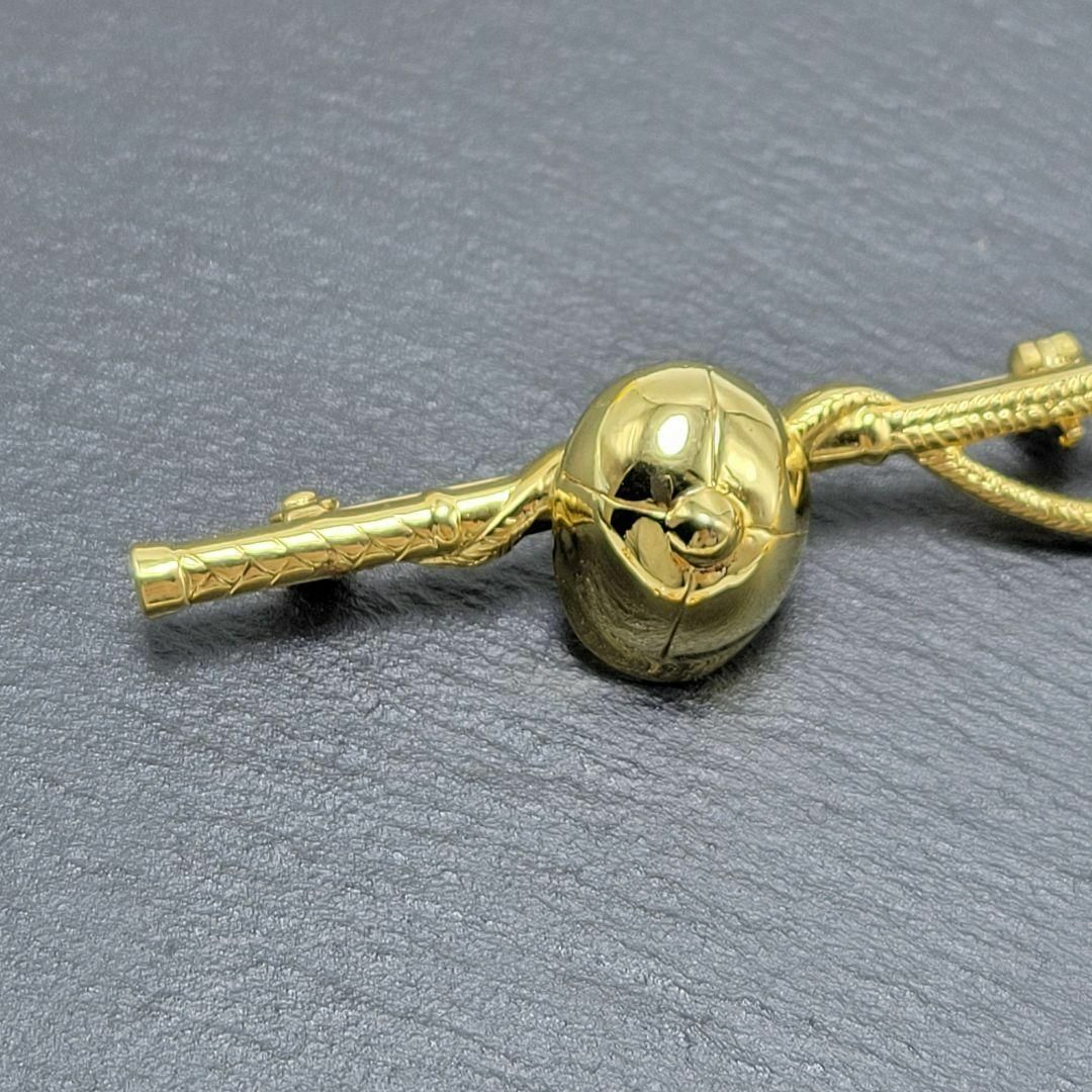 Vintage brooch Cap Whip jockey 帽子 鞭 ゴールド レディースのアクセサリー(ブローチ/コサージュ)の商品写真