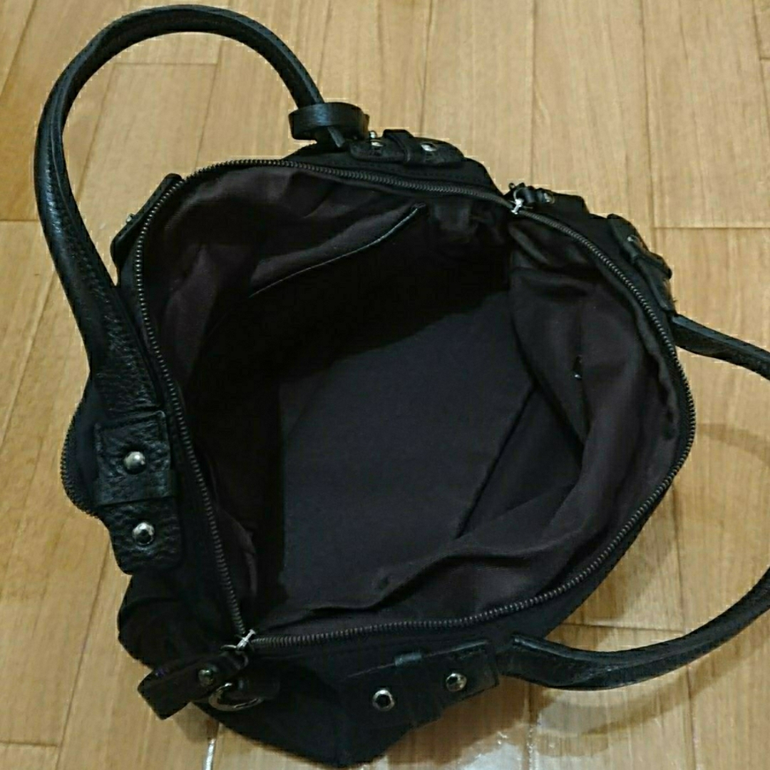 HAYNI(ヘイニ ) Mini Nylon Loche ミニナイロンロシェ レディースのバッグ(ショルダーバッグ)の商品写真