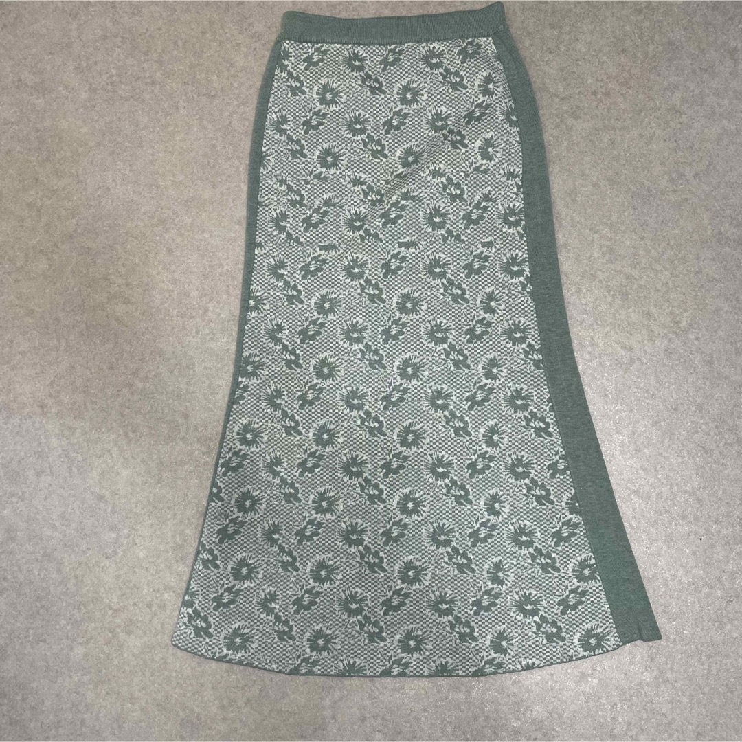 mystic(ミスティック)のmystic 花柄ジャガードニットスカート レディースのスカート(ロングスカート)の商品写真