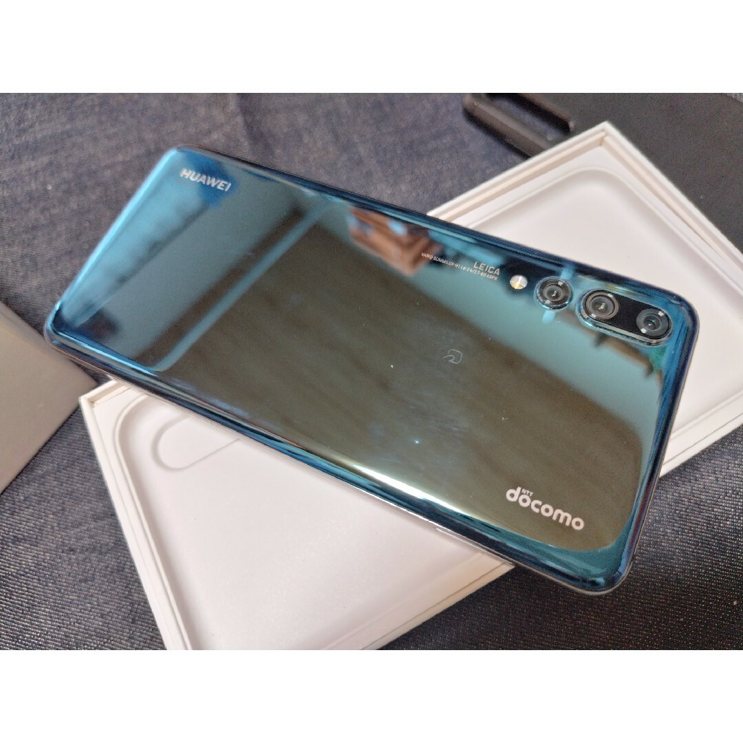 スマートフォン/携帯電話【美品☀】NTTdocomo（ドコモ）HW-01K ブルー　スマホケース付