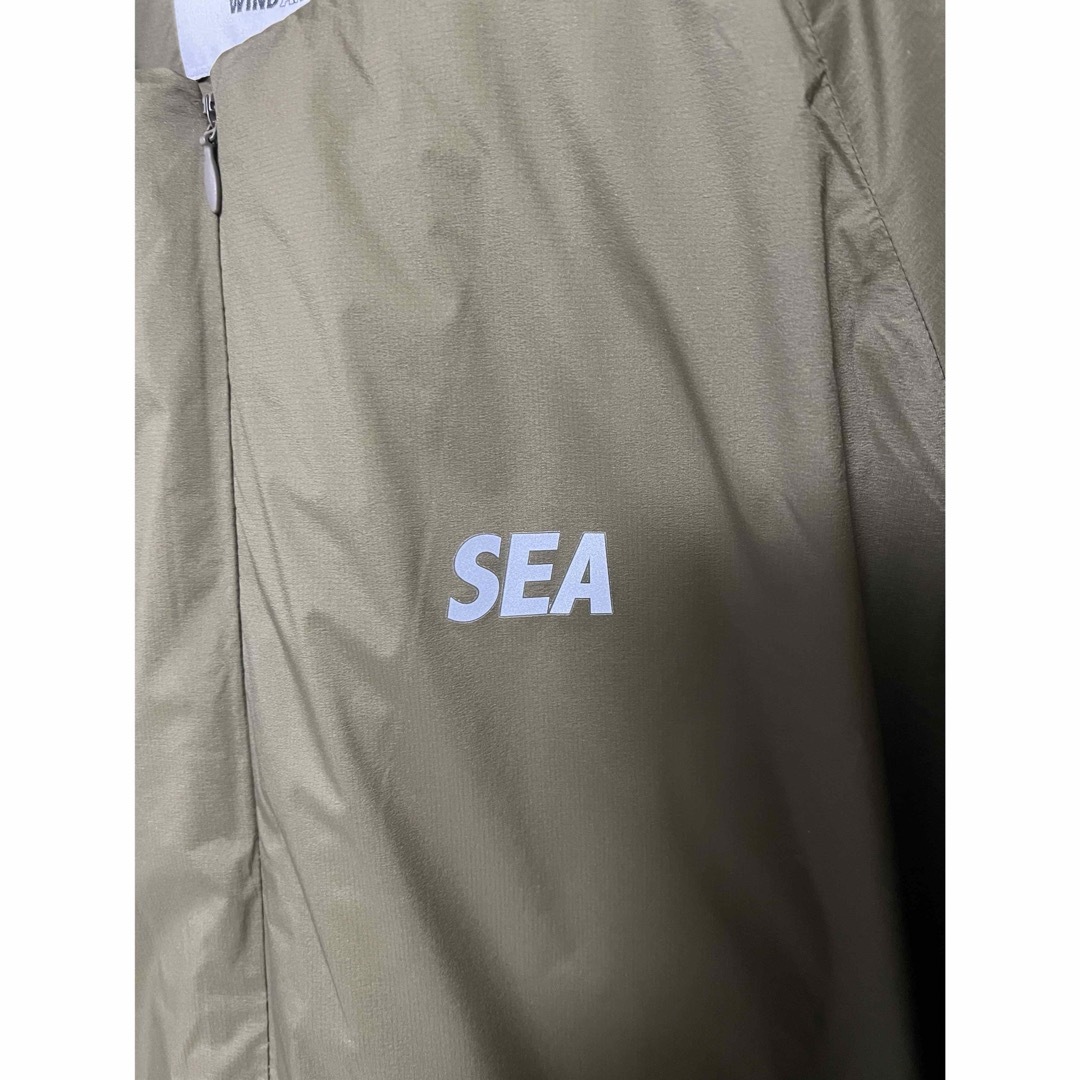 WIND AND SEA(ウィンダンシー)のウィンダンシー　AFD X WDS LOUNGE DOWN BLOUSON メンズのジャケット/アウター(ダウンジャケット)の商品写真