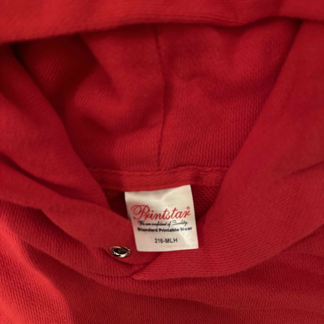 赤　キッズパーカー キッズ/ベビー/マタニティのキッズ服男の子用(90cm~)(ジャケット/上着)の商品写真