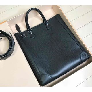 ルイヴィトン(LOUIS VUITTON)のLouis Vuitton Vertical トートバッグ タイガ(トートバッグ)