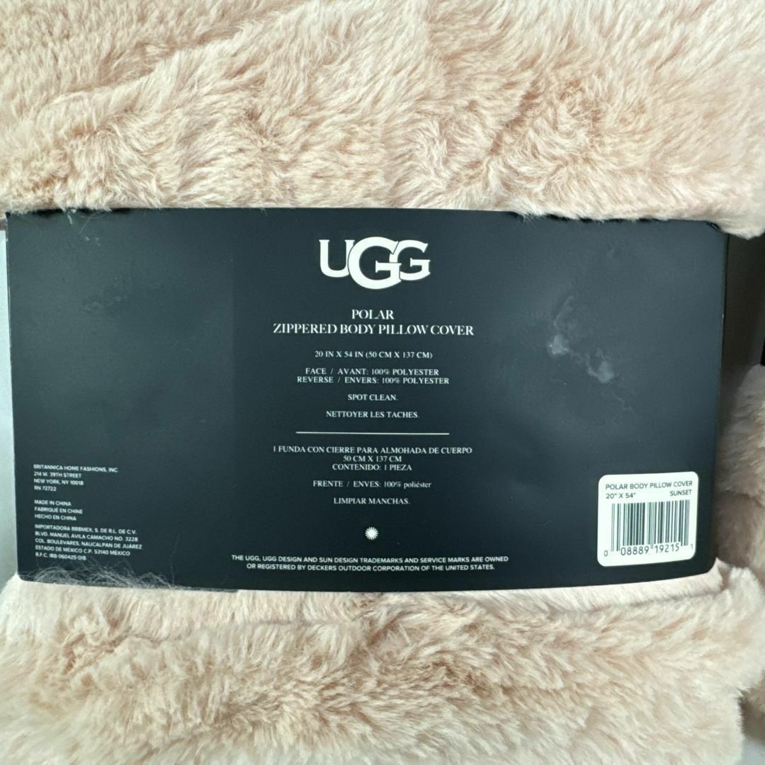 UGG(アグ)のUGG BODY PILLOW COVER  SUNSET（ソフトピンク） インテリア/住まい/日用品の寝具(シーツ/カバー)の商品写真