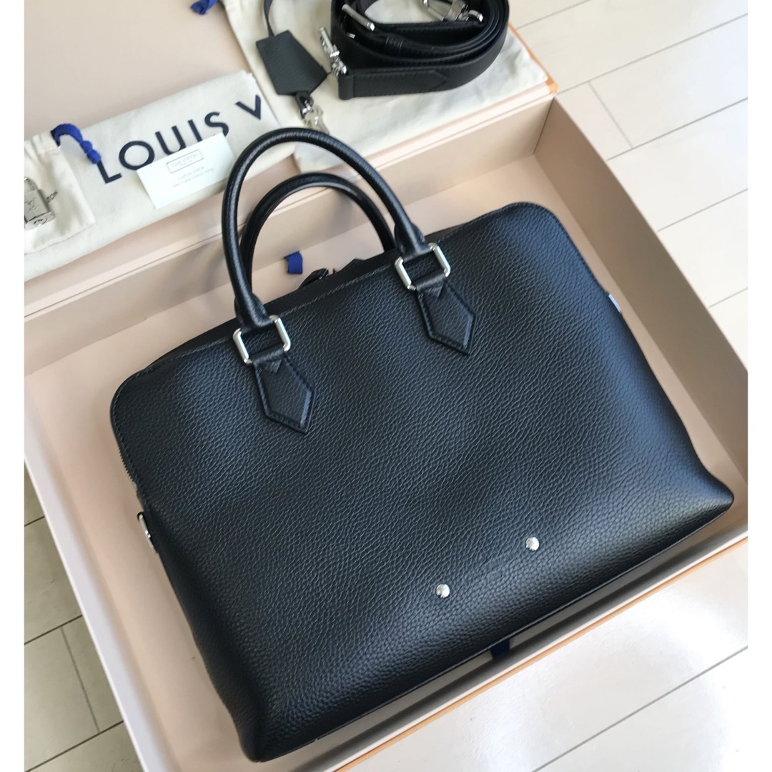 LOUIS VUITTON(ルイヴィトン)のLouis Vuitton Armand PM トリヨン ブリーフケース メンズのバッグ(ビジネスバッグ)の商品写真