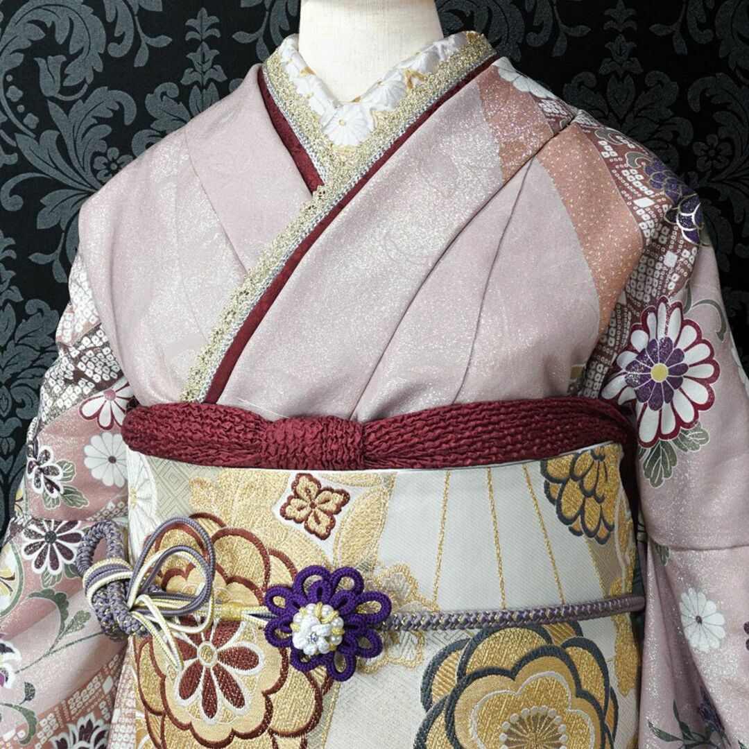 振袖 桂由美 オーダー仕立て 関芳謹製 金駒刺繍 くすみピンク 成人式 振袖 桂由美 オーダー仕立て 関芳謹製 金駒刺繍 くすみピンク 成人式