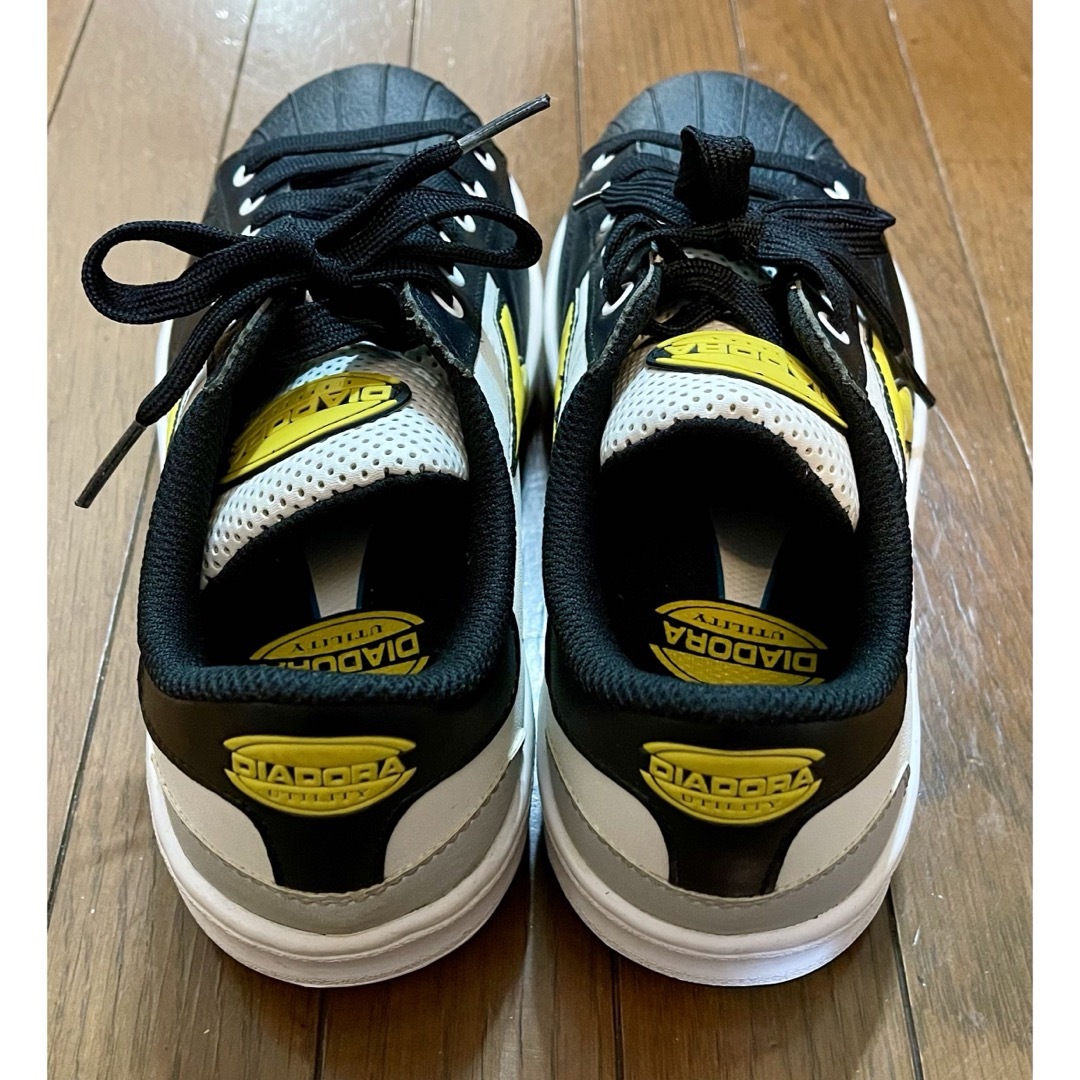 DIADORA(ディアドラ)の未使用品　ディアドラユーティリティ　スニー　カーキーウィ KW251 24センチ メンズの靴/シューズ(スニーカー)の商品写真