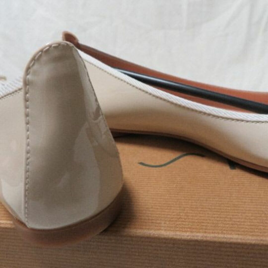 UNISA(ユニサ)の新2.2万 スペイン UNISA ウニサ バレエシューズ フラットシューズ 23 レディースの靴/シューズ(バレエシューズ)の商品写真
