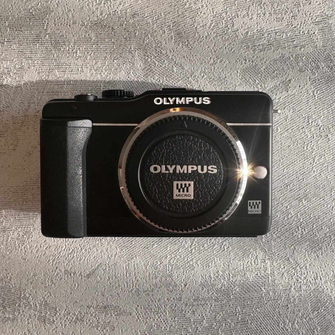 ミラーレス一眼 OLYMPUS PEN E-PL1s ZOOM LENS KIT