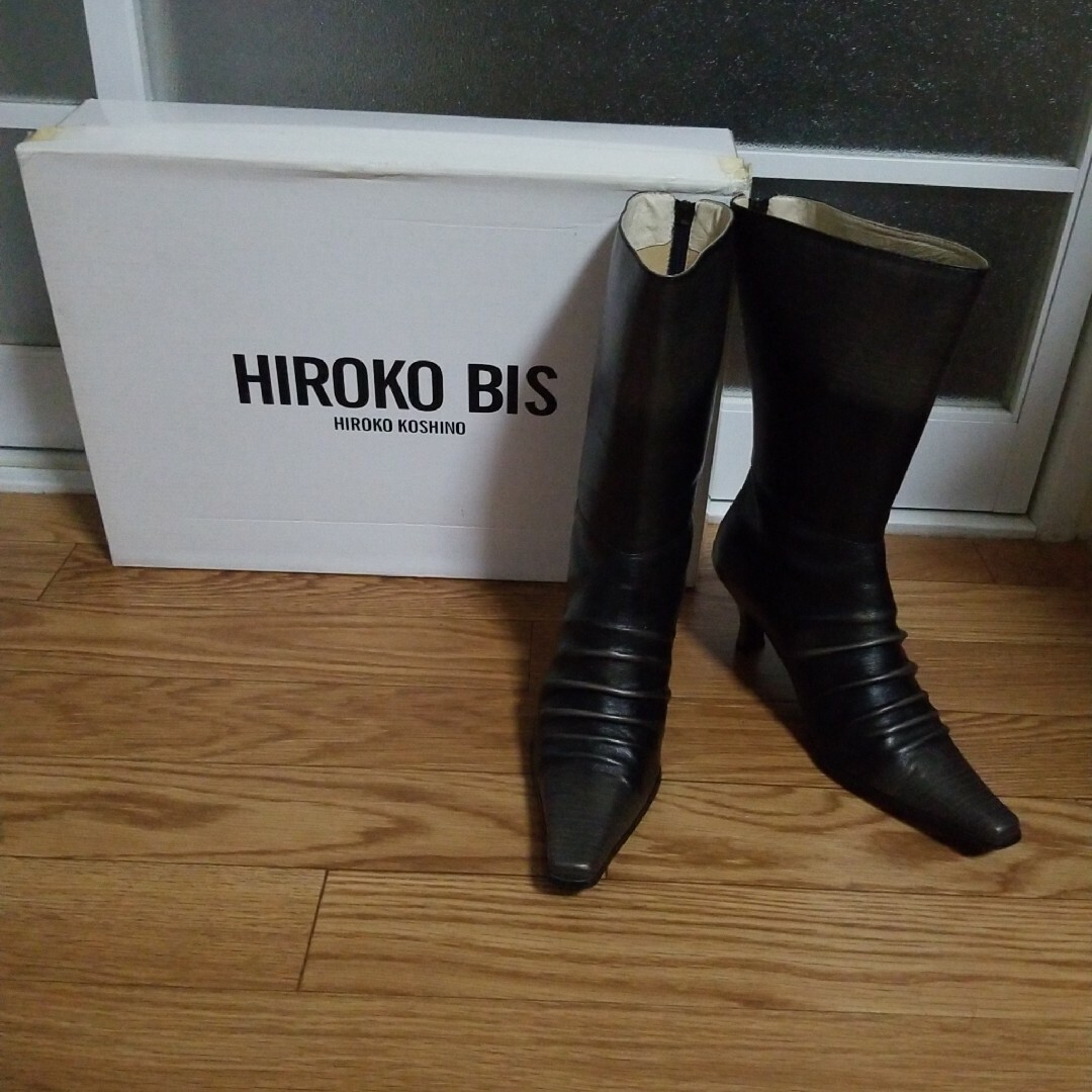 HIROKO BIS(ヒロコビス)のHIROKO BIS ミドル丈ブーツ レディースの靴/シューズ(ブーツ)の商品写真