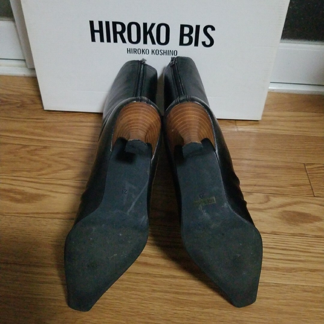 HIROKO BIS(ヒロコビス)のHIROKO BIS ミドル丈ブーツ レディースの靴/シューズ(ブーツ)の商品写真