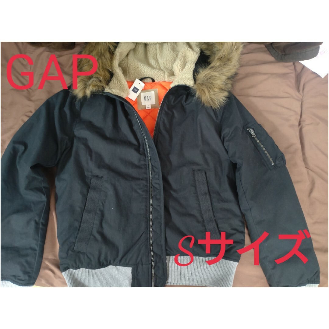 GAP(ギャップ)のGAPアウターコート　男女兼用　ブルゾン　ダウンジャケット　極暖 メンズのジャケット/アウター(ダウンジャケット)の商品写真