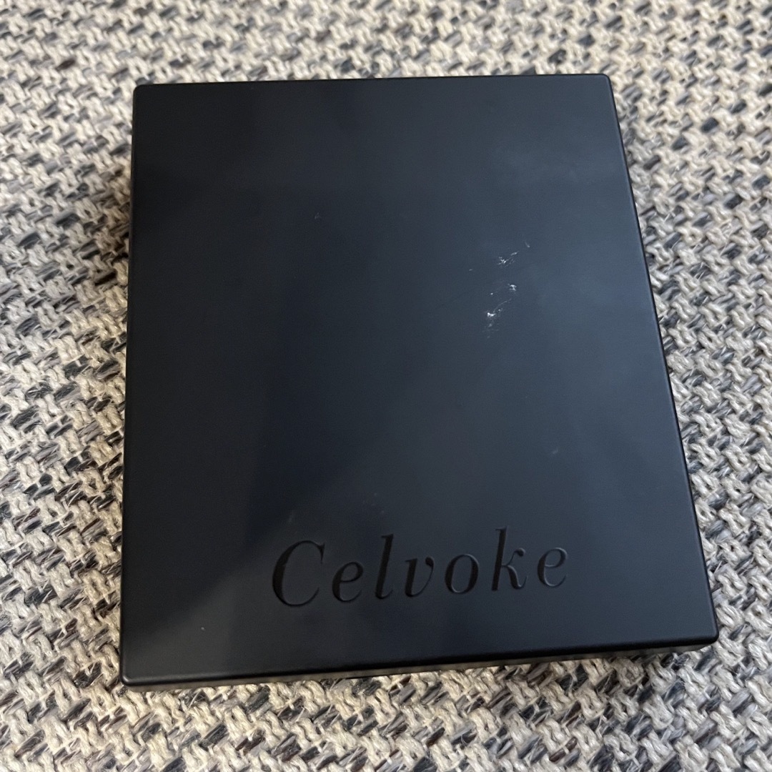 Celvoke(セルヴォーク)のセルヴォークcelvoke ヴァティックアイパレット03（アイシャドウ） コスメ/美容のベースメイク/化粧品(アイシャドウ)の商品写真