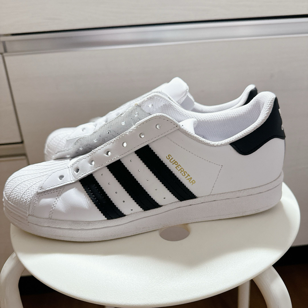 adidas(アディダス)の［匿名発送］スーパースター　ホワイト　26cm  メンズの靴/シューズ(スニーカー)の商品写真