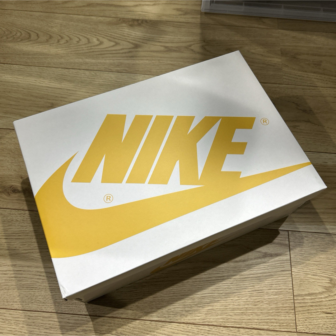 NIKE(ナイキ)のAJ1 Nike イエローオークル　ナイキ　jordan 29.5 メンズの靴/シューズ(スニーカー)の商品写真