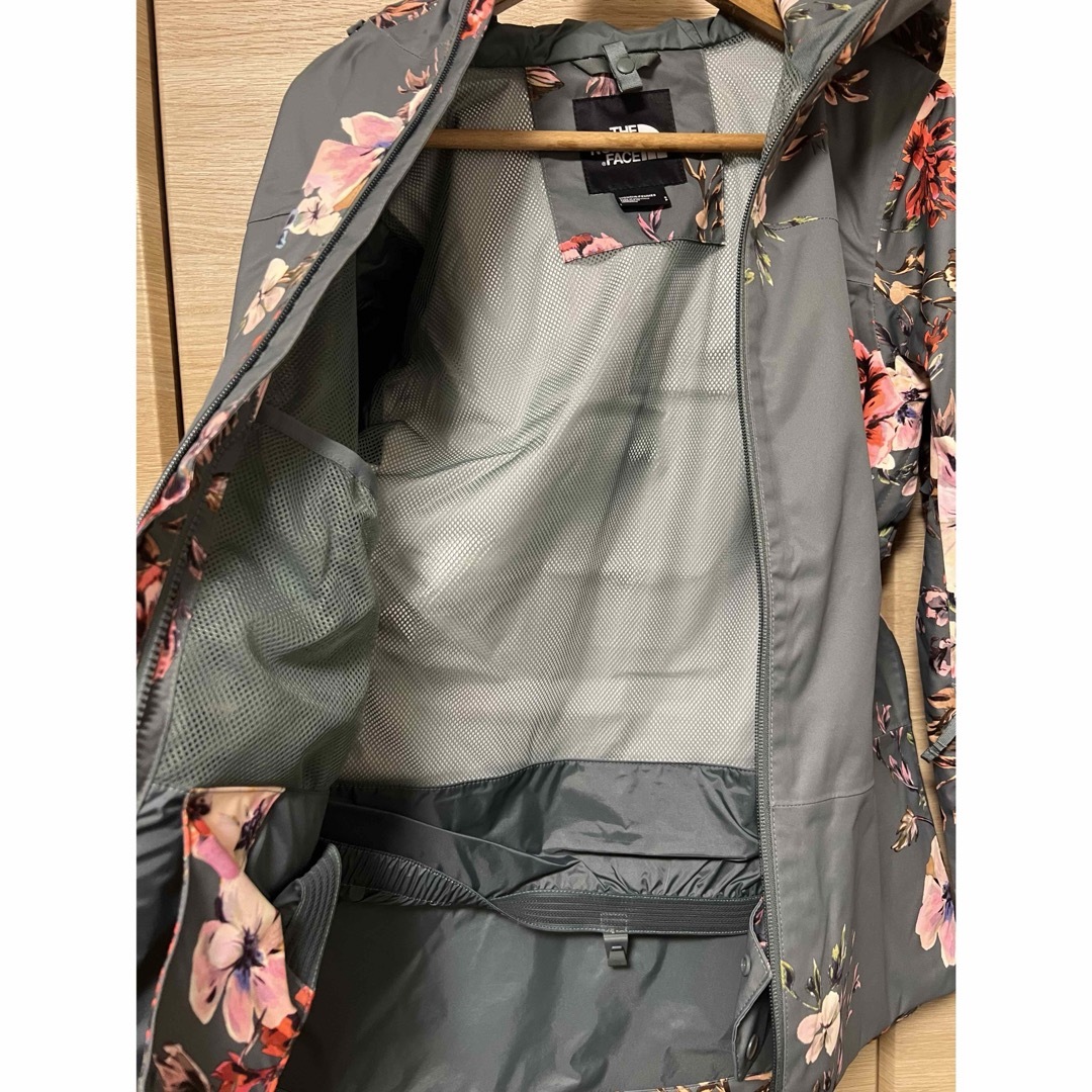 THE NORTH FACE(ザノースフェイス)の新品・未使用 The North Face  ノースフェイス ダウンジャケット レディースのジャケット/アウター(ダウンジャケット)の商品写真