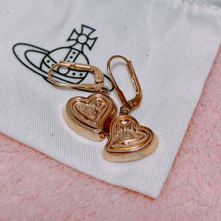 ヴィヴィアンウエストウッド(Vivienne Westwood)の【ヴィヴィアン】ハート　ピンクゴールド　ピアス(ピアス)