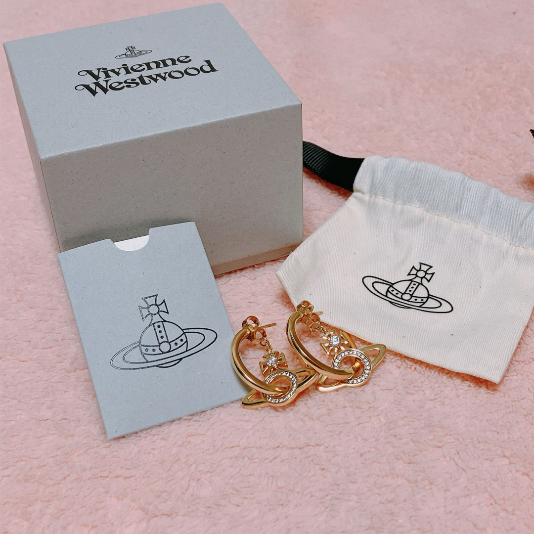 Vivienne Westwood(ヴィヴィアンウエストウッド)の【ヴィヴィアン】MIRANDA オーブ ゴールド×クリスタル　ピアス レディースのアクセサリー(ピアス)の商品写真