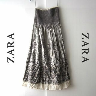 ザラ(ZARA)の美品　ZARA／ザラ★　メタリックな風合いのフレアスカート(ひざ丈スカート)