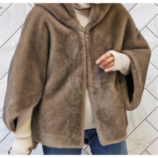 DEUXIEME CLASSE(毛皮/ファーコート)のフリマアイテム一覧 DEUXIEME CLASSE(毛皮/ファーコート)のフリマアイテム一覧