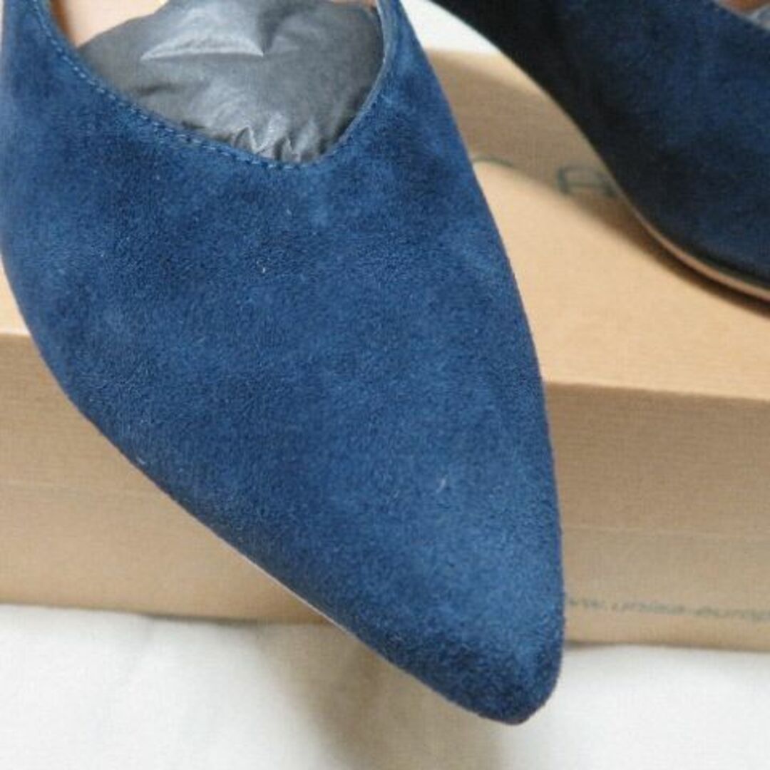UNISA(ユニサ)の新3万円スペイン UNISA ウニサ ネイビー スエード革製ポインテッドパンプス レディースの靴/シューズ(ハイヒール/パンプス)の商品写真