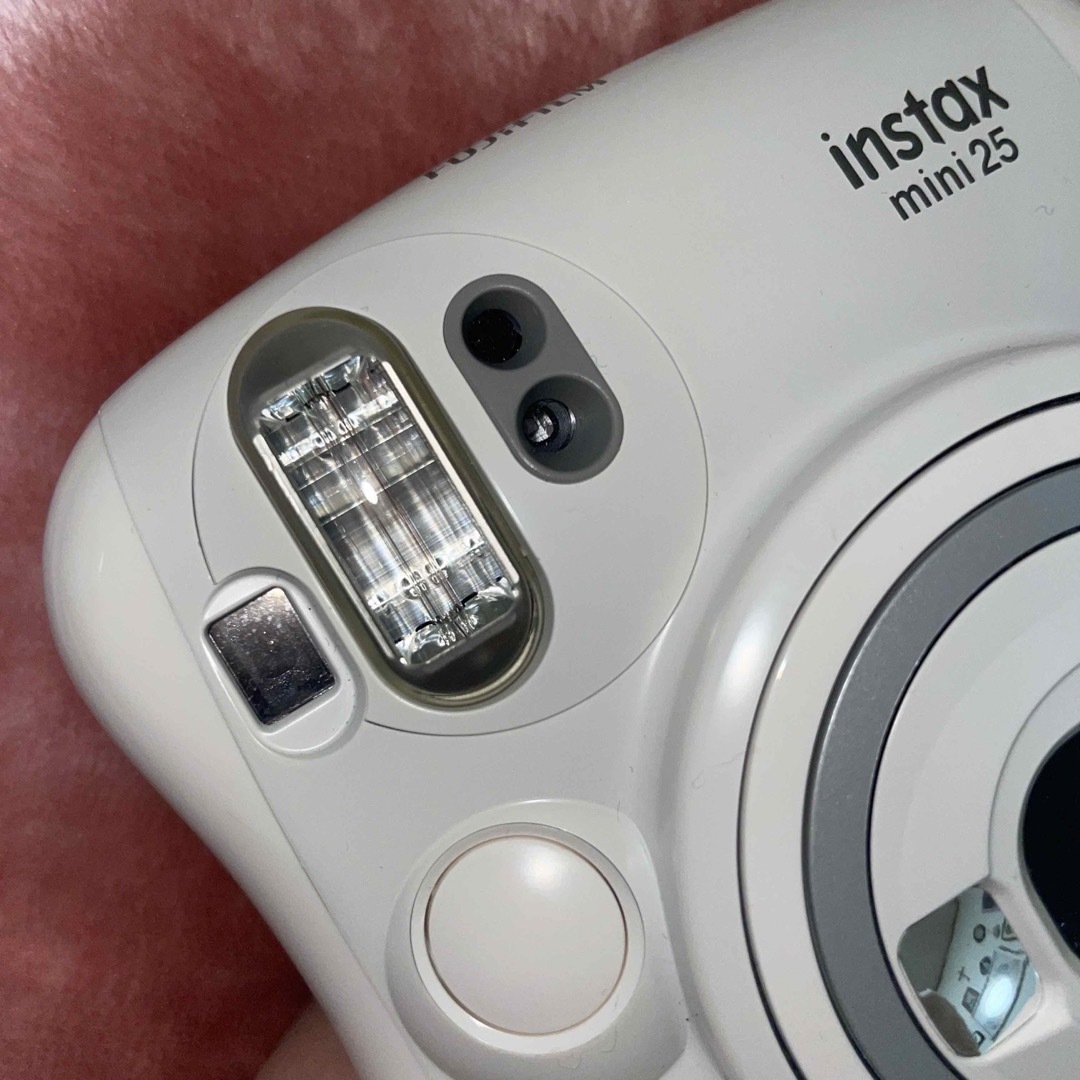 instax mini25 本体 スマホ/家電/カメラのカメラ(フィルムカメラ)の商品写真