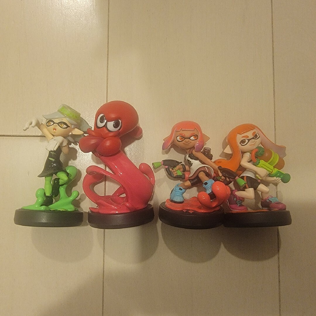 純正新品 スプラトゥーン amiibo ネオンピンク ガール タコ ホタル