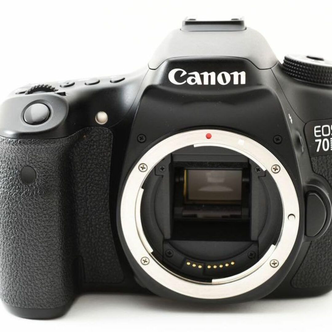 美品　Canon EOS70D ダブルズームキット キヤノン　Wi-Fi搭載デジタル一眼