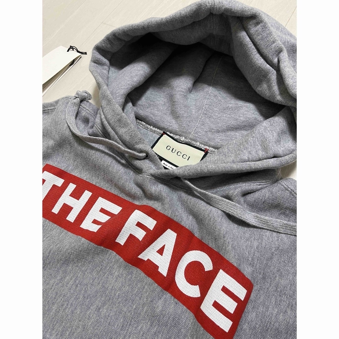 Gucci(グッチ)のグッチ GUCCI The Face HOODIE グレー　S メンズのトップス(パーカー)の商品写真