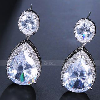 AAA キュービックジルコニア　cz ピアス　ハイグレード　ティアドロップ　宝石(ピアス)