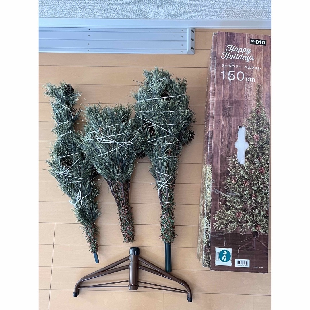 ニトリ(ニトリ)のニトリ　クリスマスツリー　150cm インテリア/住まい/日用品のインテリア小物(置物)の商品写真