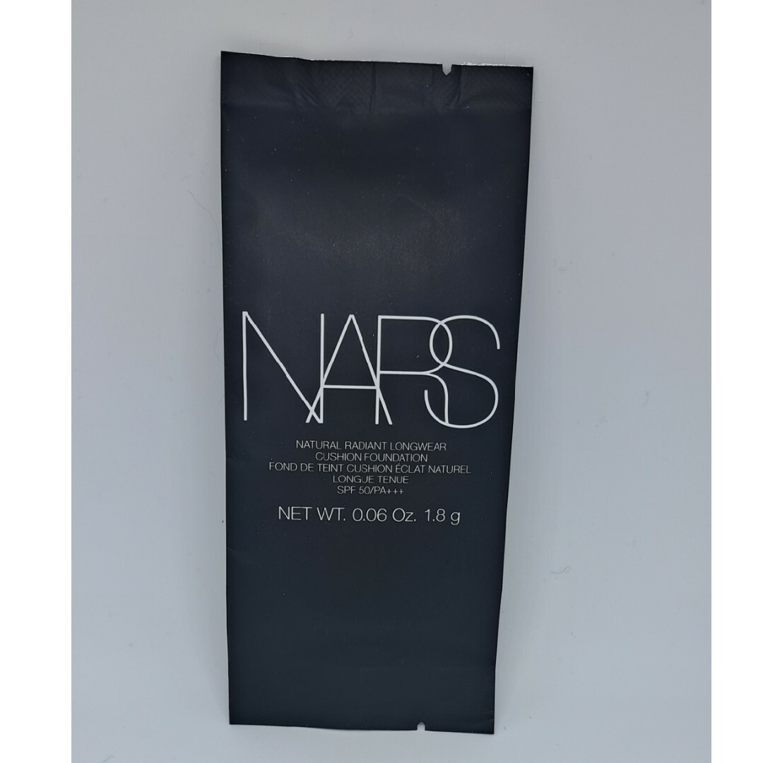 NARS(ナーズ)のNARS ナチュラルラディアント ロングウェア クッションファンデーション コスメ/美容のキット/セット(サンプル/トライアルキット)の商品写真