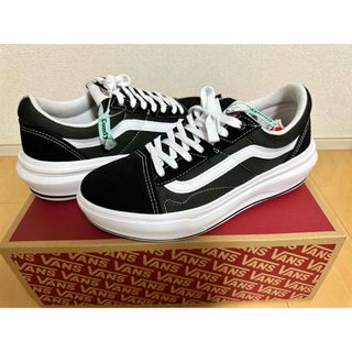 オールドスクール(OLD SKOOL（VANS）)の【新品未使用】vans old school over 厚底　ダッドシューズ(スニーカー)