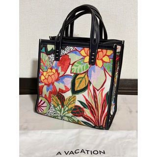 アヴァケーション(A VACATION)の美品　A VACATION♡BOX FLOWER ハンドバッグ(ハンドバッグ)