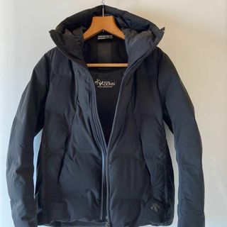 デサント DESCENTE メンズ ウインドフルジップ 新品　未使用品