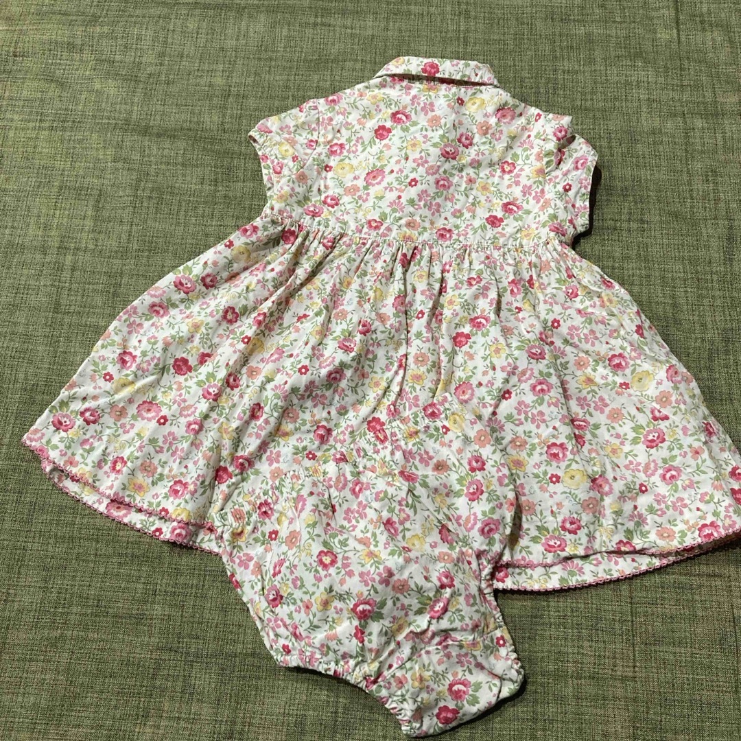 GAP Kids(ギャップキッズ)のGAP 花柄ワンピース キッズ/ベビー/マタニティのキッズ服女の子用(90cm~)(ワンピース)の商品写真