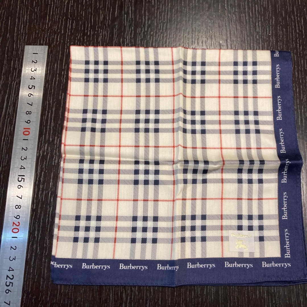 BURBERRY(バーバリー)のバーバリー　チェックのハンカチ　Burberrys レディースのファッション小物(ハンカチ)の商品写真