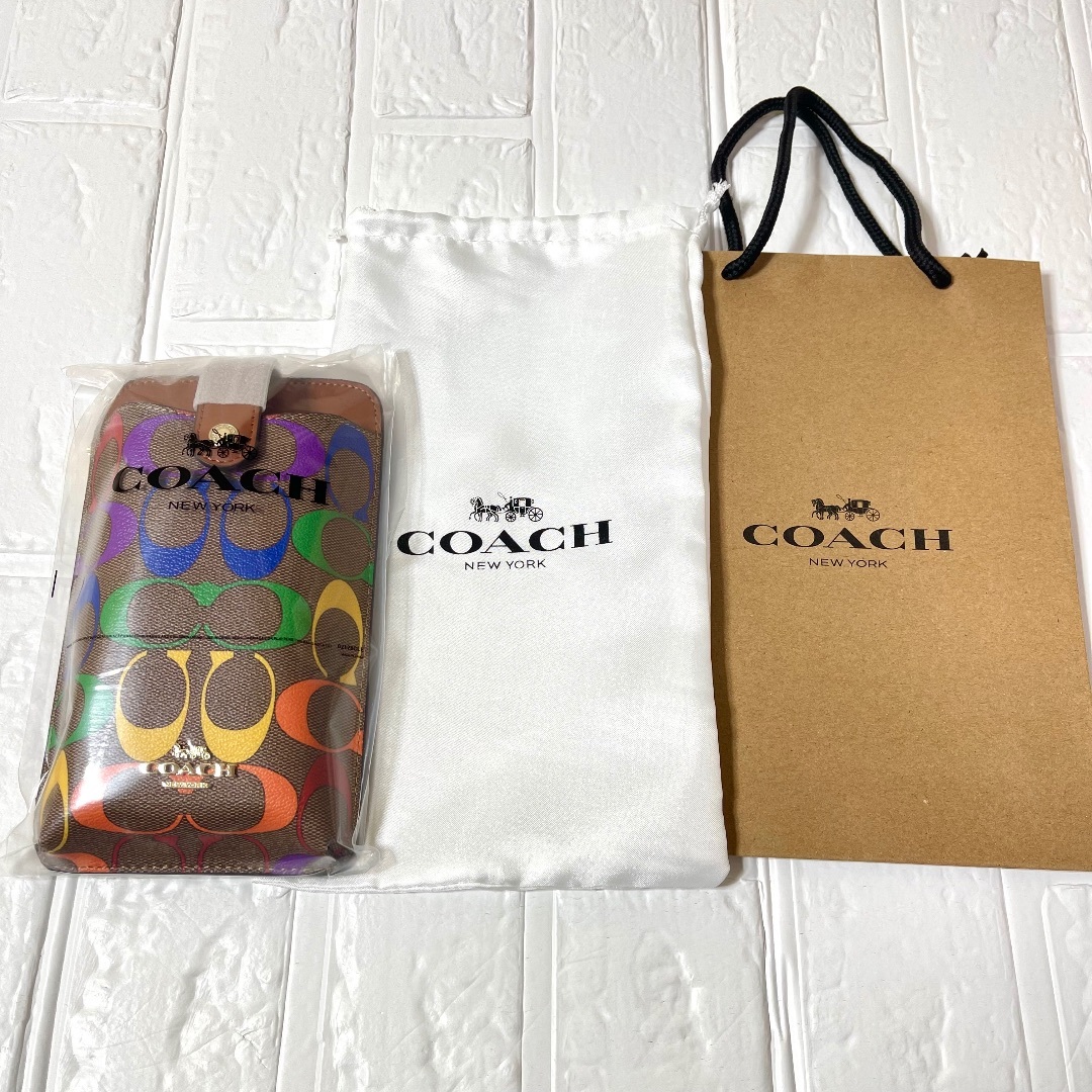 COACH - ✨新品タグ付き✨COACH コーチ スマホショルダー レインボー 