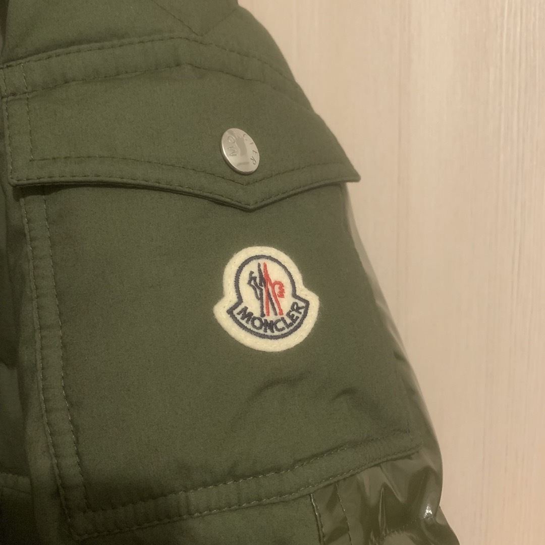 MONCLER(モンクレール)の【今季モデル】モンクレール CHARDON 極美品  メンズのジャケット/アウター(ダウンジャケット)の商品写真