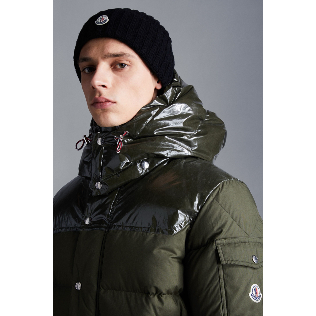 MONCLER(モンクレール)の【今季モデル】モンクレール CHARDON 極美品  メンズのジャケット/アウター(ダウンジャケット)の商品写真