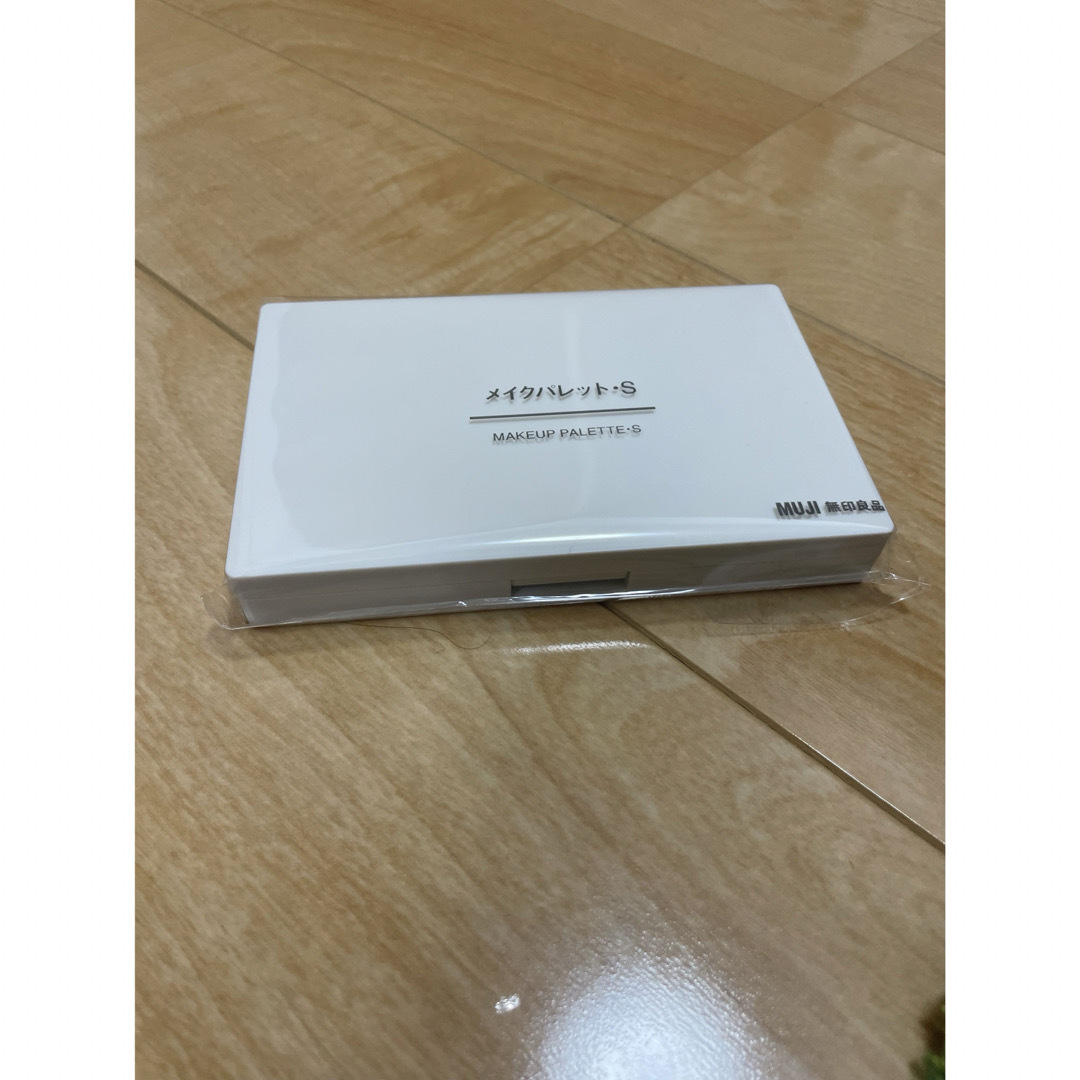 MUJI (無印良品)(ムジルシリョウヒン)の無印良品　メイクパレットS コスメ/美容のメイク道具/ケアグッズ(ボトル・ケース・携帯小物)の商品写真