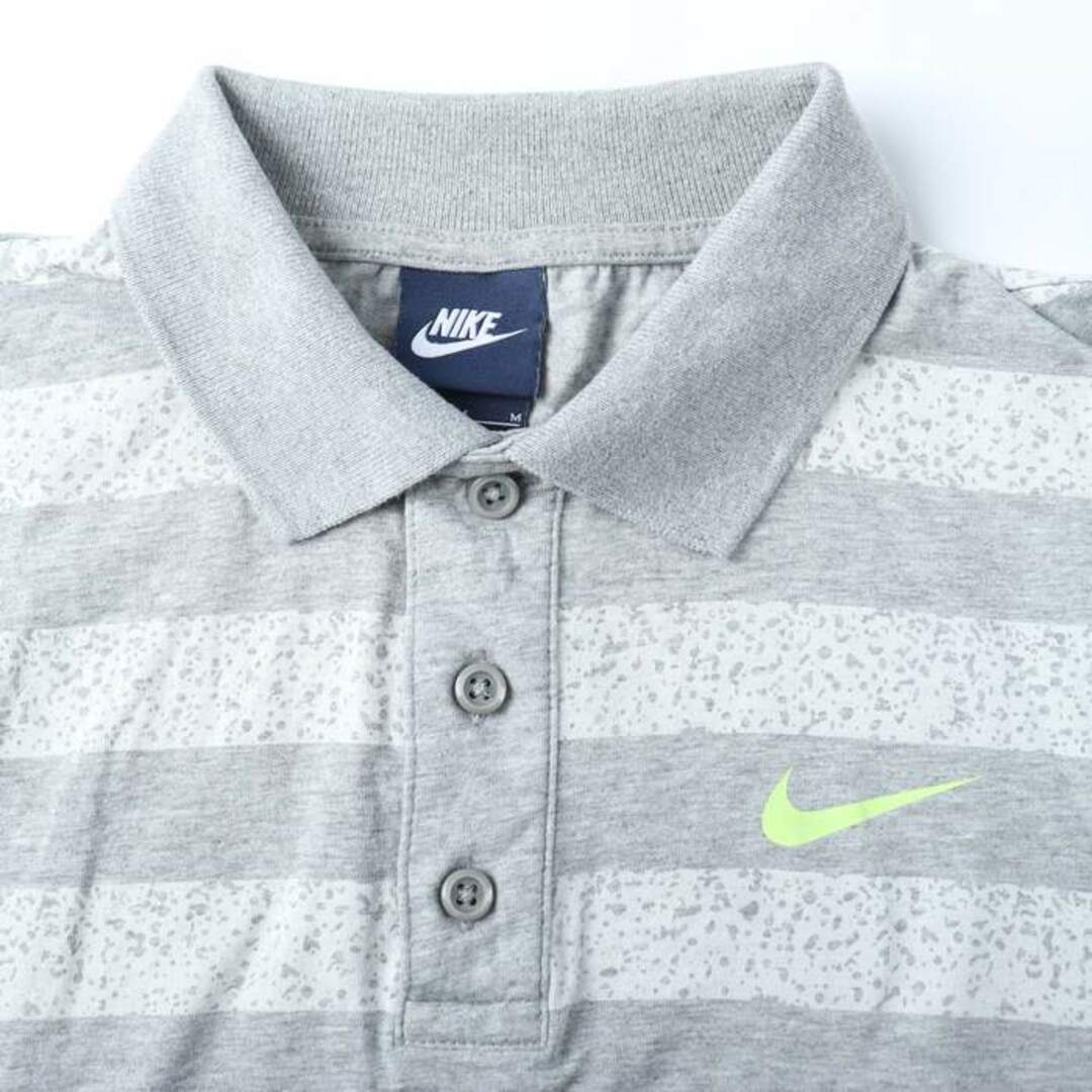 NIKE(ナイキ)のナイキ 半袖ポロシャツ ボーダー柄 ゴルフウエア メンズ Mサイズ グレー NIKE メンズのトップス(ポロシャツ)の商品写真