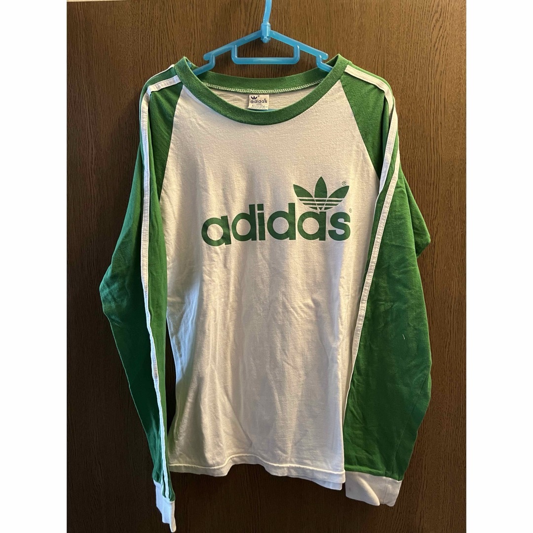 adidas(アディダス)のアディダス  Tシャツ　ロンT 長袖　春　秋　冬　古着　スポーツ　ジム　 レディースのトップス(Tシャツ(長袖/七分))の商品写真