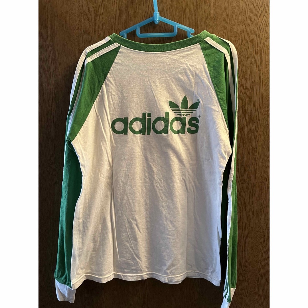 adidas(アディダス)のアディダス  Tシャツ　ロンT 長袖　春　秋　冬　古着　スポーツ　ジム　 レディースのトップス(Tシャツ(長袖/七分))の商品写真