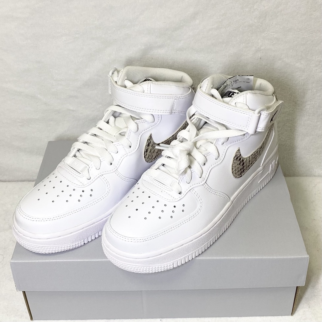 NIKE(ナイキ)の完売品‼️ナイキ エアホース1 NIKE AIR FORCE1 スネーク ヘビ柄 メンズの靴/シューズ(スニーカー)の商品写真