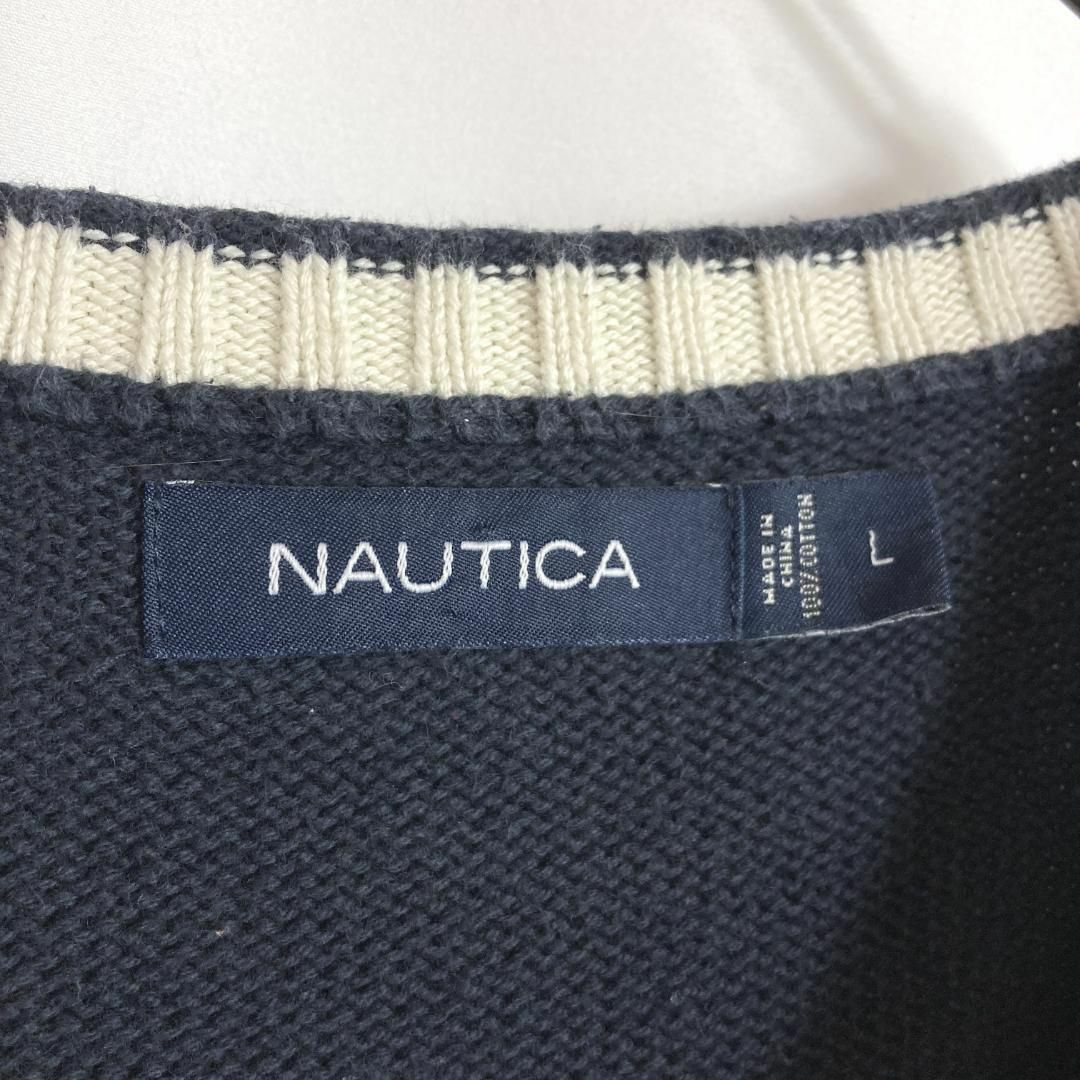 NAUTICA(ノーティカ)の古着ノーティカ ケーブルニットセーター ワンポイント刺繍ロゴ ネイビーLかわいい メンズのトップス(ニット/セーター)の商品写真