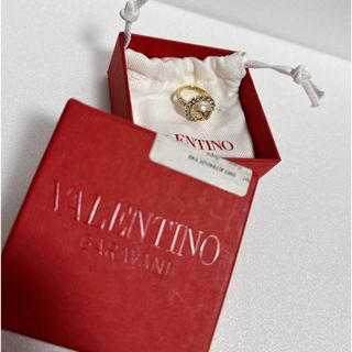 ヴァレンティノガラヴァーニ(valentino garavani)の最終値下げ⚠️[ヴァレンティノガラヴァーニ]パールロゴリング⭐︎15号(リング(指輪))