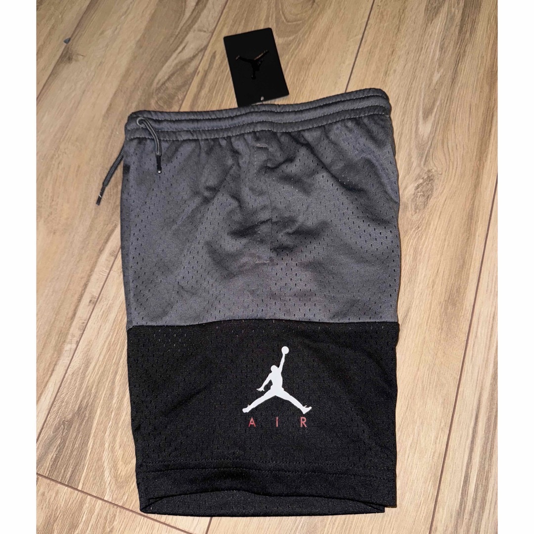 NIKE(ナイキ)のAir Jordan ハーフパンツ キッズ/ベビー/マタニティのキッズ服男の子用(90cm~)(パンツ/スパッツ)の商品写真