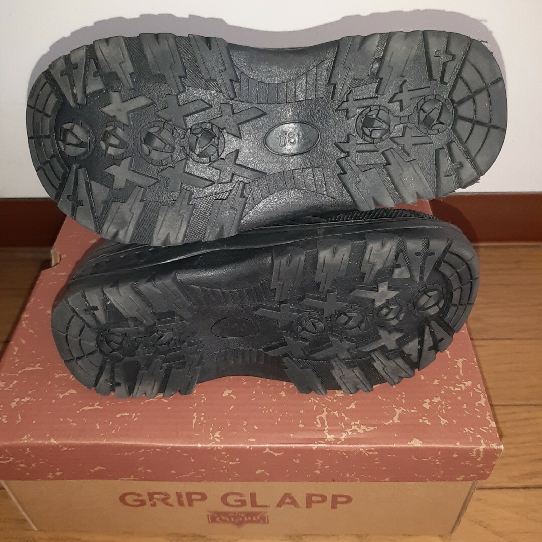 GRIP GRAPP スノーブーツ　19センチ キッズ/ベビー/マタニティのキッズ靴/シューズ(15cm~)(ブーツ)の商品写真